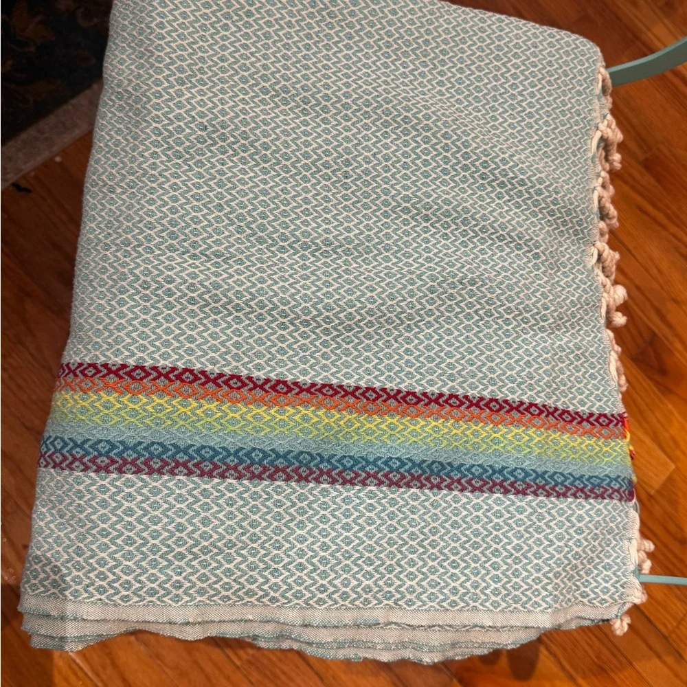 Colorful Patterned Cotton Throw Blanket - 🌈 - NEW